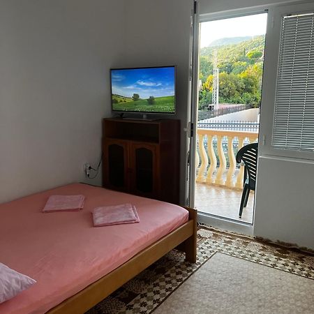 Planet Rooms Dobra Voda Exterior foto