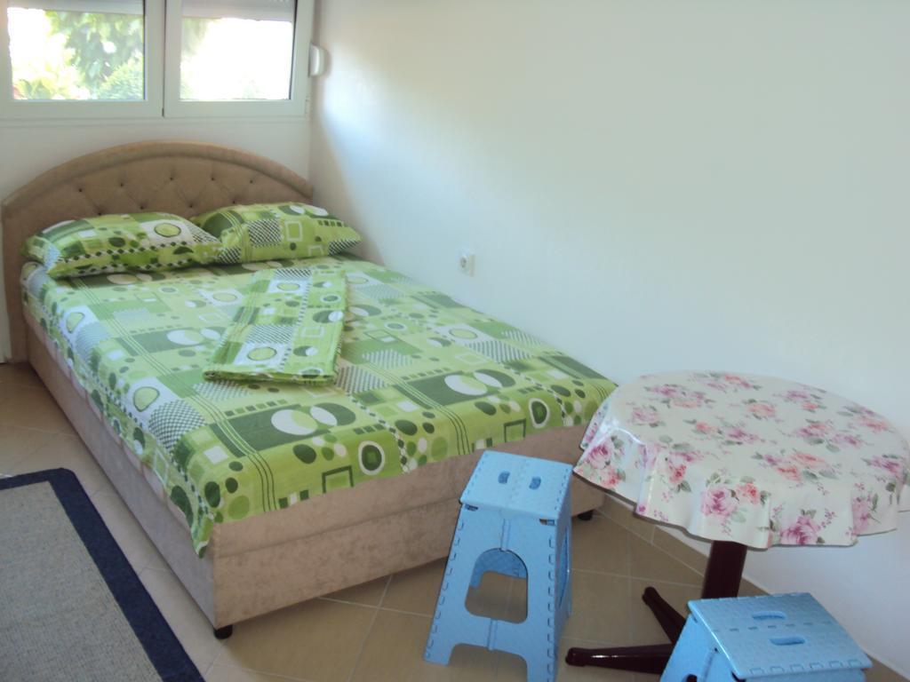 Planet Rooms Dobra Voda Exterior foto